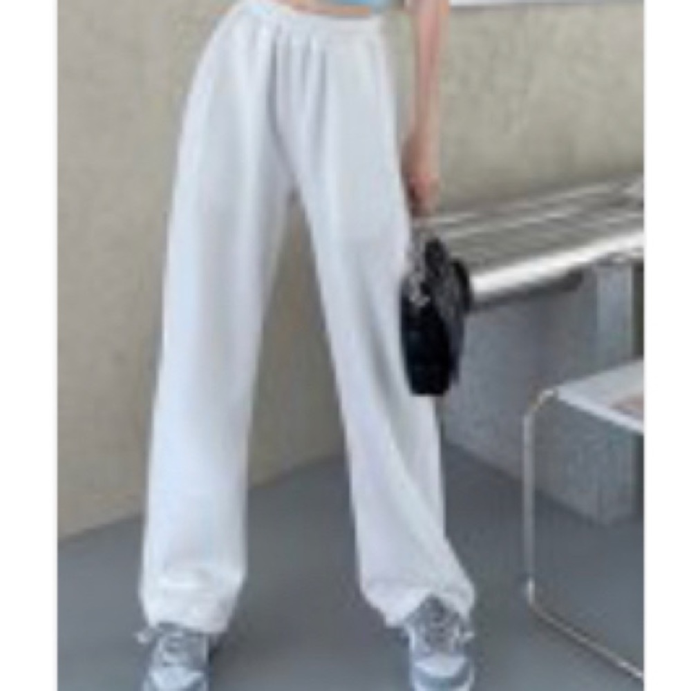 white sweatpants